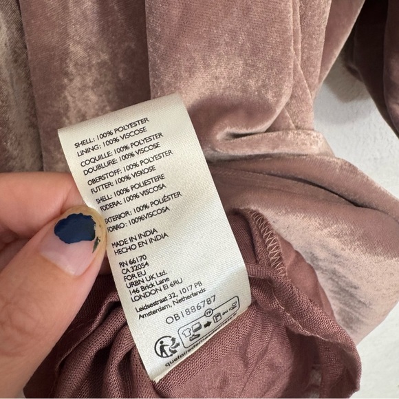 NEW FREE PEOPLE Portia Velvet Mini In Winter Bloom Size Medium - Picture 10 of 12